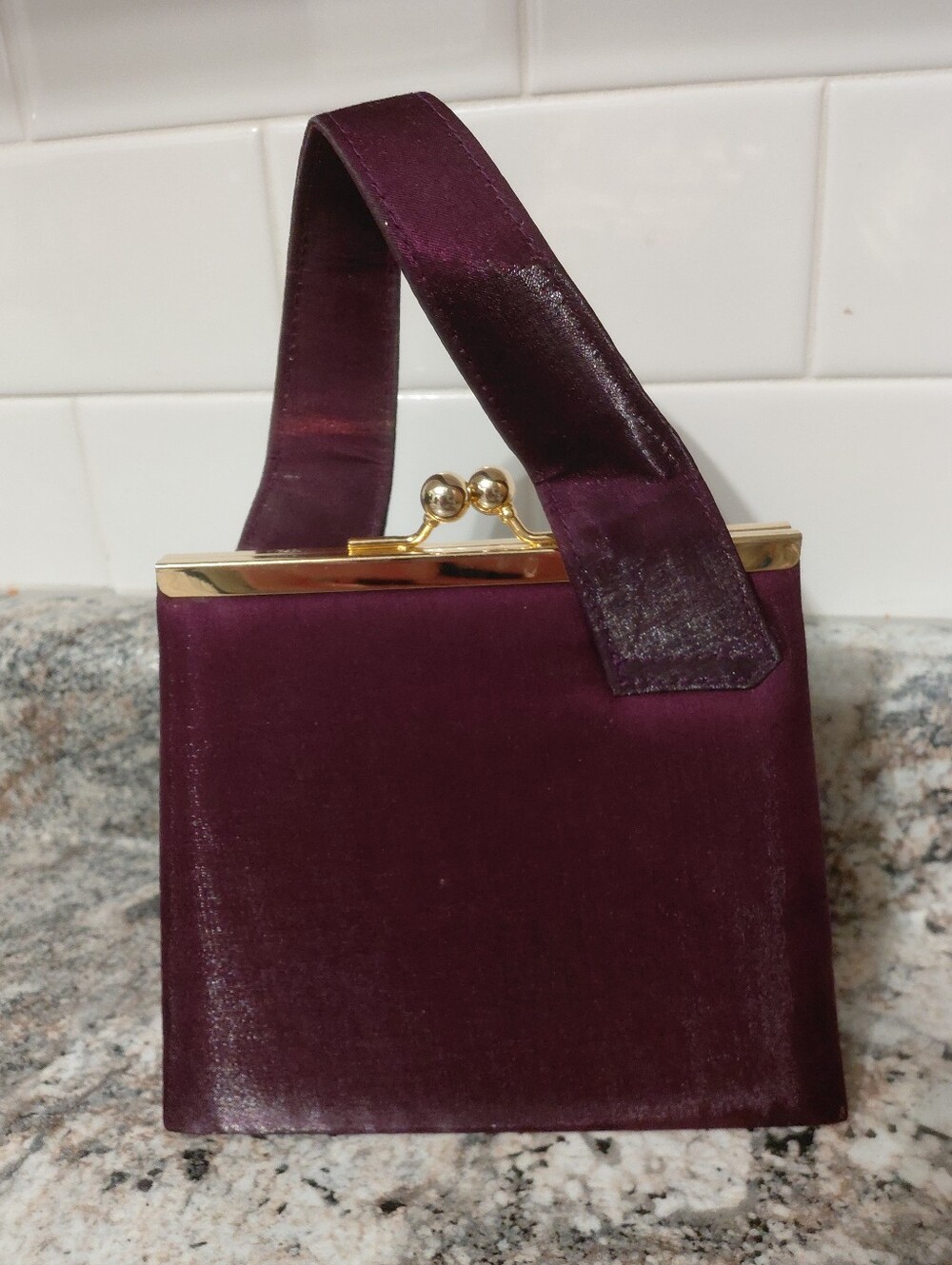 Jessica McClintock Plum Gold Shimmery Satin Evening Bag W/Kisslock Closure - Picture 1 of 9
